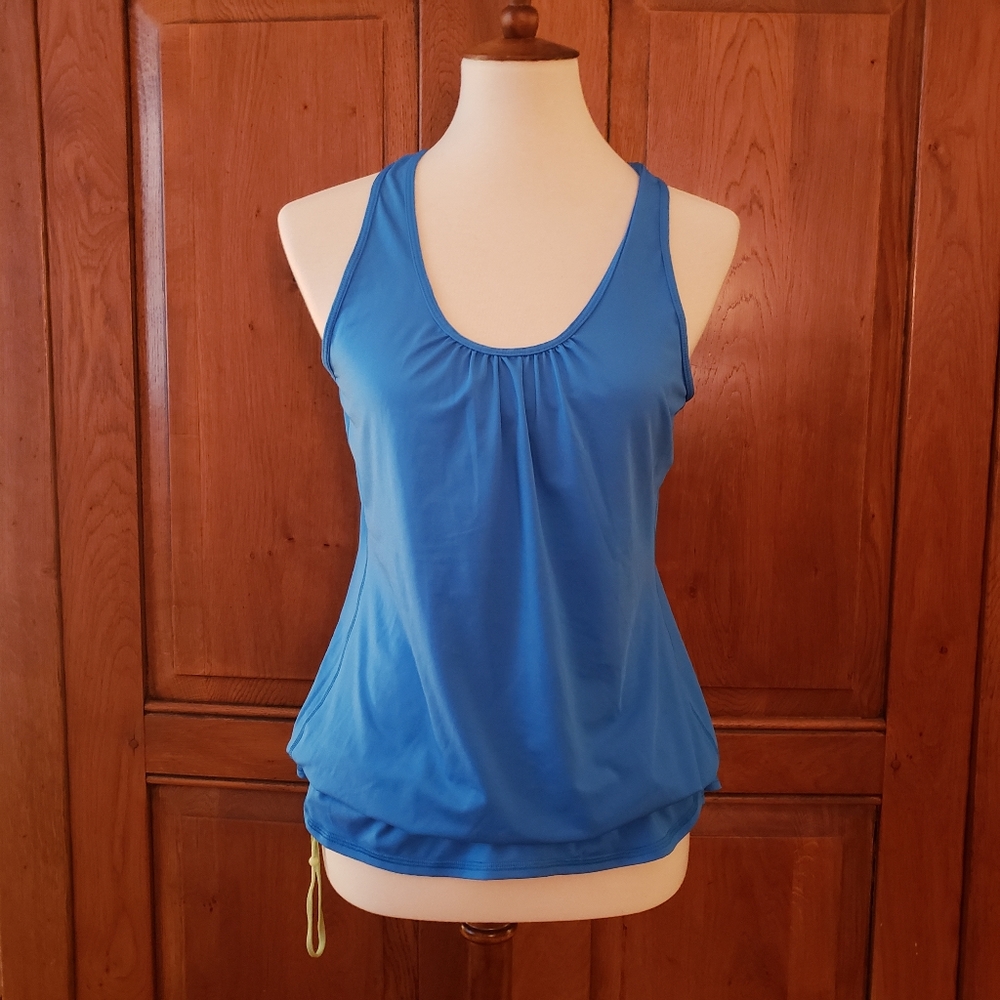 Lucy activewear top with drawstring